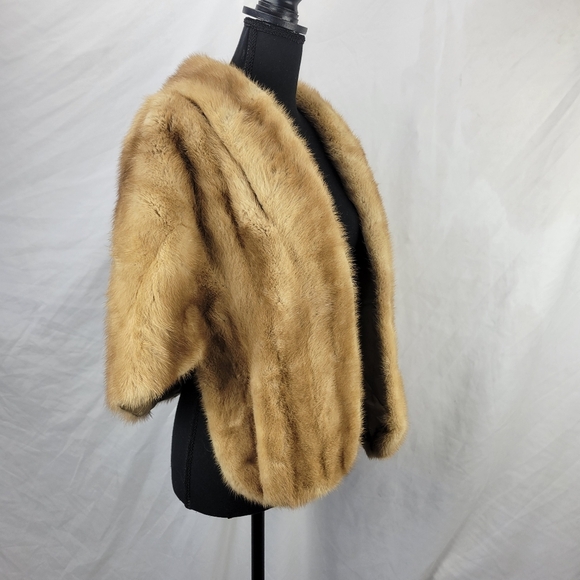 C. Jorgensen Furs of Pasadena Mink Elegant Tan Fur Cape Jacket - Picture 2 of 6